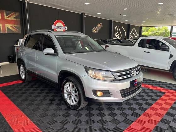 VOLKSWAGEN TIGUAN 2.0 TSI 16V TURBO GASOLINA 4P TIPTRONIC VOLKSWAGEN TIGUAN 2.0 TSI 16V TURBO GASOLINA 4P TIPTRONIC